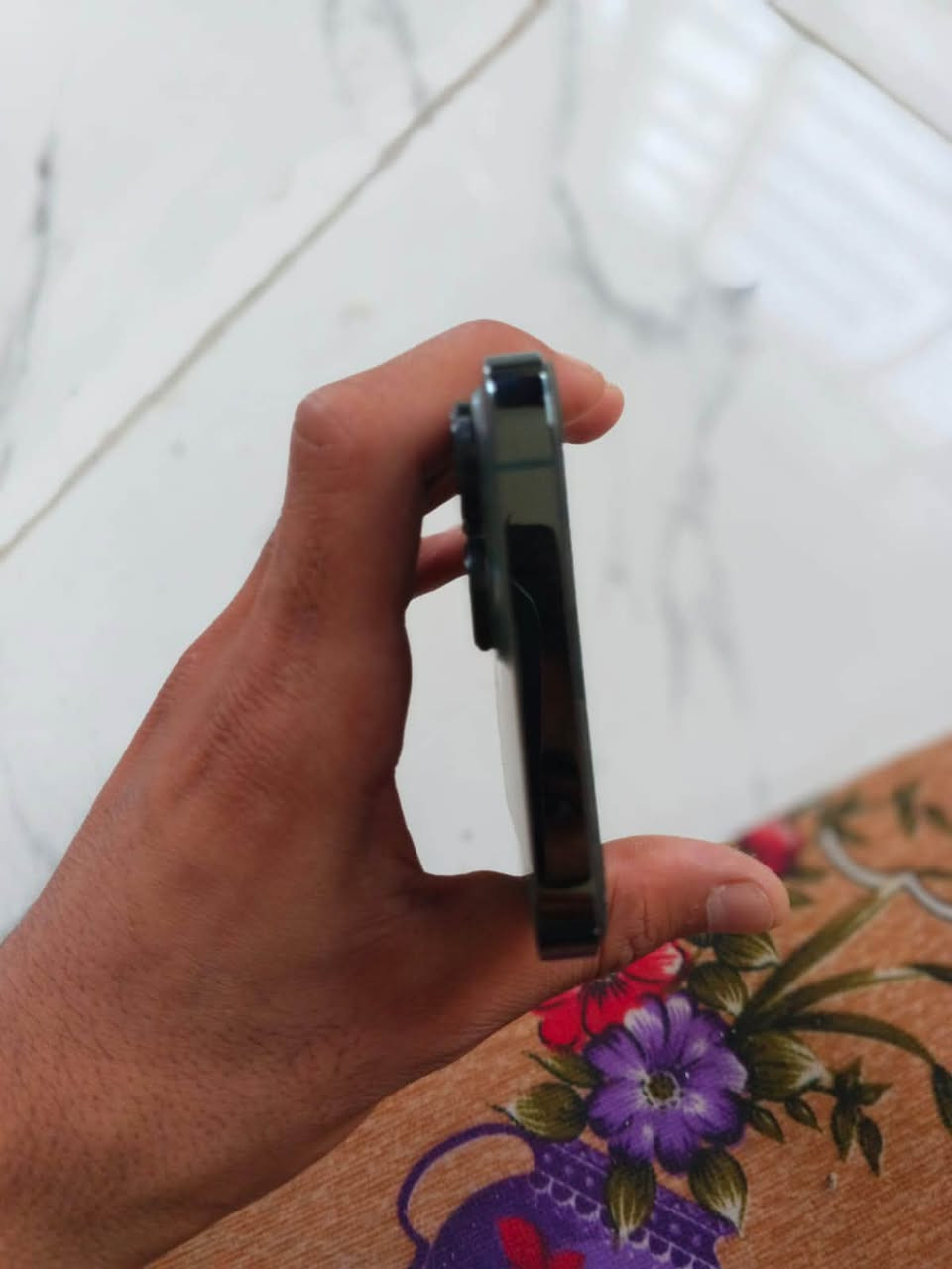 سلام عليكم آيفون بروماكس 
نضيف مبدل شاشه بس اصلي 
ول بطارية ٧١ بس الله شاهد جهاز زين 
سعر 500 بي مجال بصيط بغداد حي البتول 
رقمي *********** بس واتساب يشتغل
