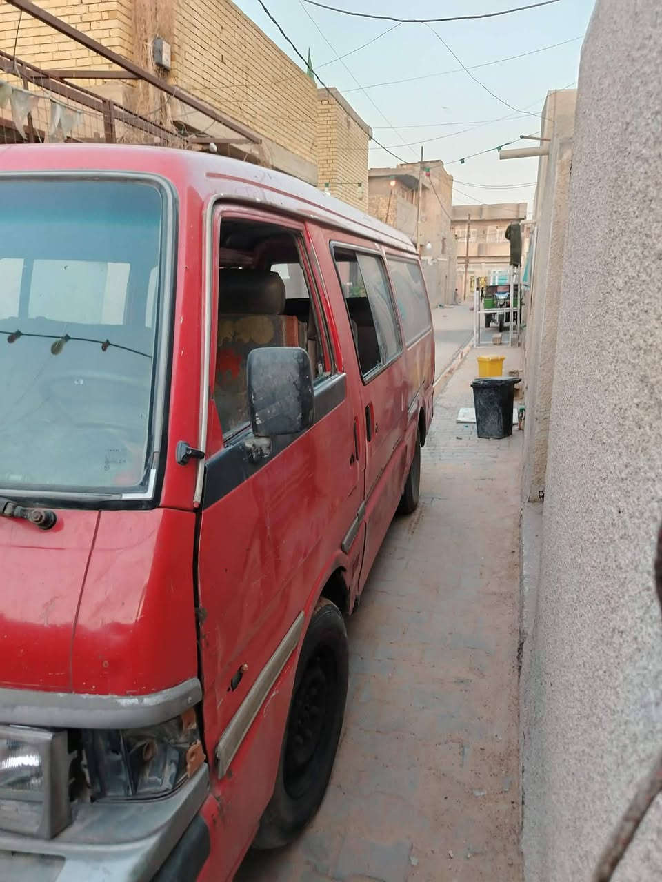 السلام عليكم كية مازدة البيع موديل 92 مكينة ونجي 6 وكير عادي واكسن خير من الله ***********
*********** بيهن واتساب
