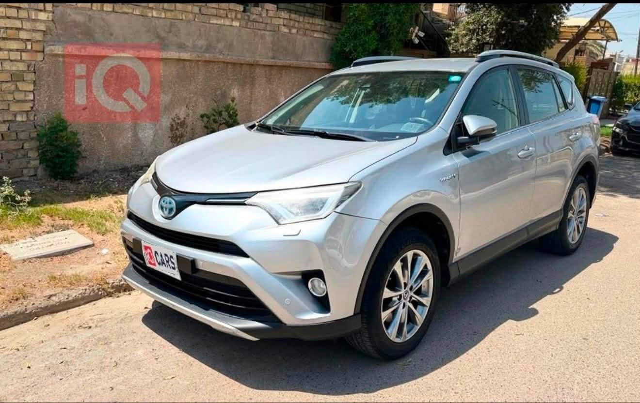 تويوتا راف 4
موديل 2018 

محرك 2500 

4سلندر 

 هايبرد 

ماشيه 63.730 كيلو 

لون سلفر 

مواصفات الخليجي 

مكفولة مابيها ضرر

بدون صبغ 

رقم بغداد

بيها ملاحظات بسيطه

التواصل مع الرقم ***********

السعر 17500$
