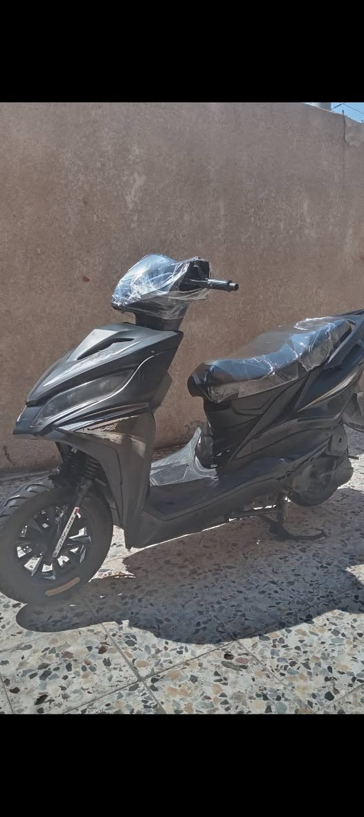 دراجه ماكس جانبو للبيع سعر 300 عنوان ابوخصيب راسل عله هاذ رقم *********** لو ما زنجر

