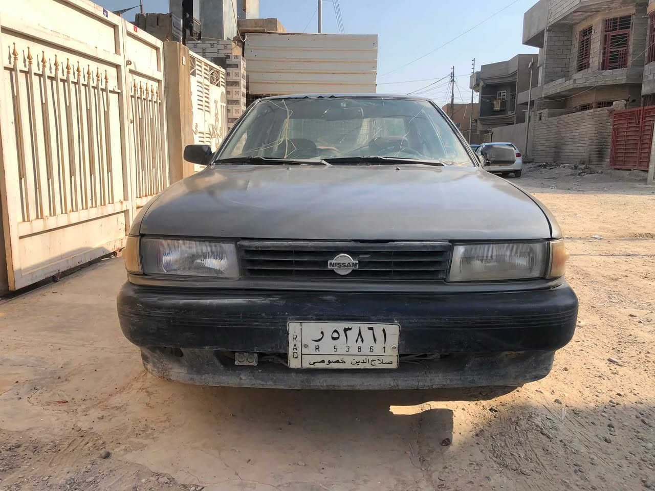 السلام عليكم اخوان نيسان سني موديل ١٩٩٢ السياره معمره تعمير جديد المحرك مالته جديد صار فتره شديته السياره بيه نواقص بسيطه تنزل من سعرهه وعليه غرامه ١٠٠ الف هم تنزل من سعرهه ٢٤ ورقه سنويه ساقطه للأستفسار ***********

