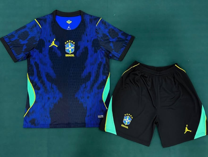 نسخة مشجع تايلندي الاصلي
القياسات m  l  xl  xxl
للحجز مراسلة الصفحة أو 
واتساب ***********
