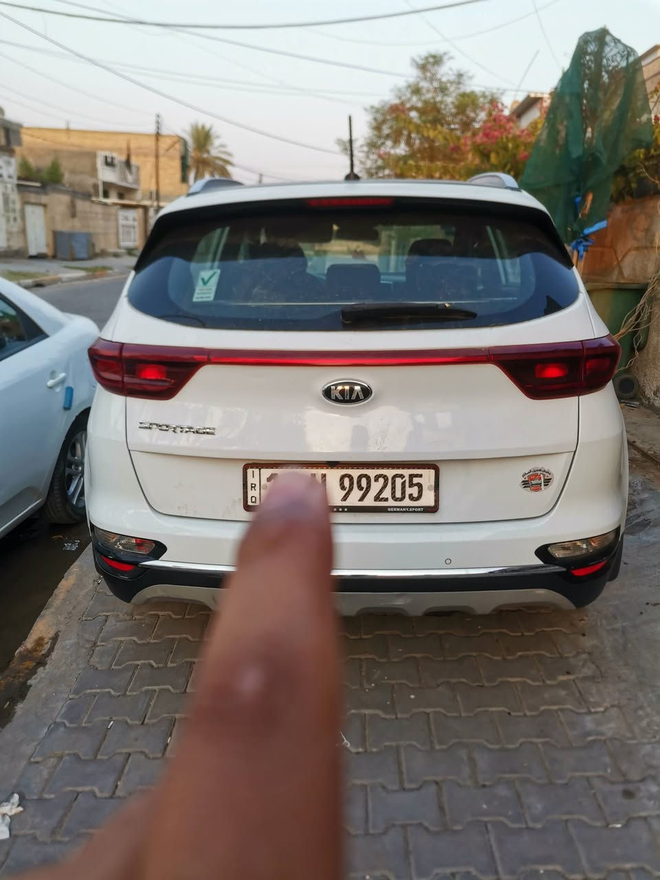 السلام عليكم للبيع سبورتج فول مواصفات للأخير موديل ٢٠١٩ مكفوله من الصبغ بيها ٤ مكانات بارد فقط تخم تاير صدر جديد السياره جاهز اي نقص مابيها ماشيه ١٣٠ بسمي تحويل مباشر السعر ١٩٠ بيها مجال للشراي
***********
***********
