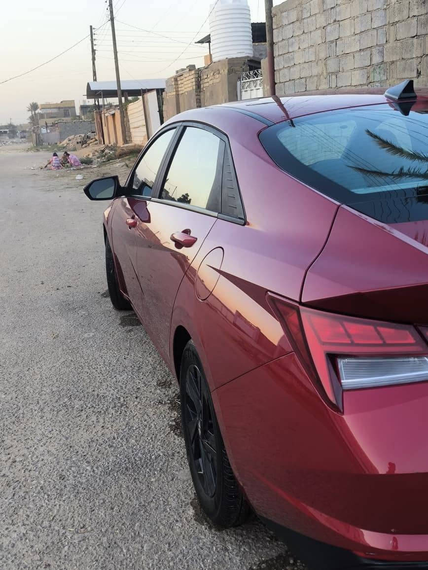 سلام عليكم النتره هايبرد 2023فول مواصفات لبيع لتمد واحد ع واحد  مكفوله كفاله عامه من صبغ وتبديل وضربه بيه فقط بارد بل بنيد  سعر 150بيه مجال شراي يتصل هاذا رقمي ***********

