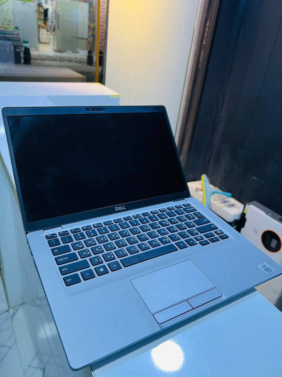💻 لابتوب Dell للبيع
🔹 المعالج: Intel Core i5-10210U الجيل العاشر
🔹 السرعة: 1.60GHz وتصل إلى 2.11GHz
🔹 الرام: 16GB RAM
🔹 التخزين: 256GB SSD NVMe
🔹 كرت الشاشة: Intel UHD Graphics
🔹 النظام: Windows 64-bit
🔹 الشاشة: غير لمس
🔹 الجهاز سريع ومناسب للدراسة، العمل، التصفح والبرامج.

📌 الجهاز مستخدم وبيه بعض الخدوش الخارجية مثل ما واضح بالصور، لكن شغال.

💰 السعر: 300 ألف قابل للتفاوض بالمعقول

📍 المكان: النجف
رقم : ***********
