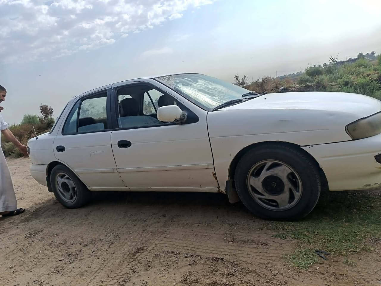 السلام عليكم اخوان سيفيا موديل 1996
محرك مستحق كايم 
كير حدايديه زوج تاير مكفولات 
كشرها نضيف السياره جاهزه من كل النواحي 
السعر 26 وبيهه مجال 
رقم الهاتف 
***********
