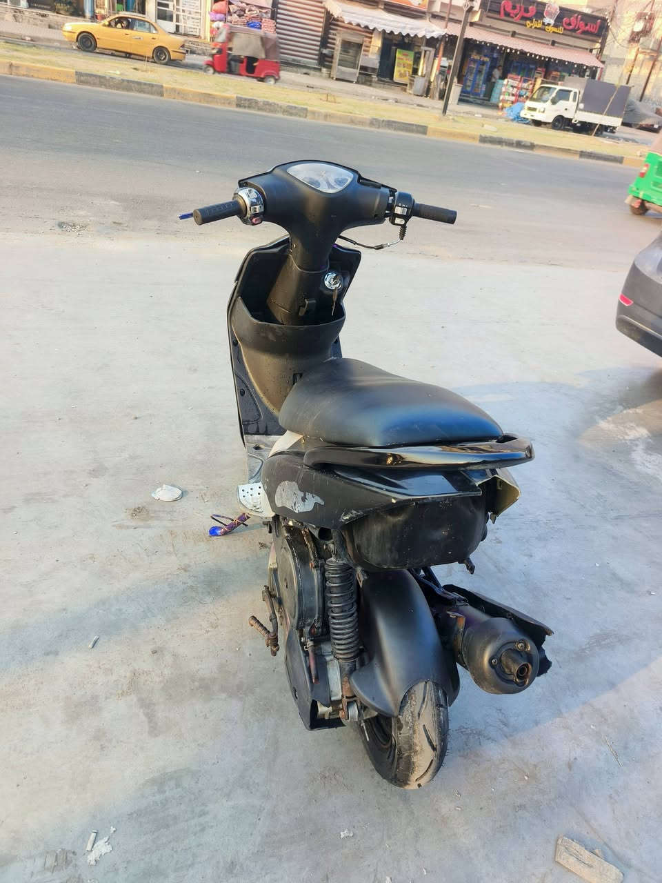 سلام عليكم ماكس عدله للبيع بيهه كفرات بلاد وبيهه تجاري دراجه نكره سلف وهندر مابيهه شي دراجه حلوه ومامفتوحه وبيهه يدات بريك تزويد وستاند صفح وكلوبات داخليات بنفسجي  بس كابريترهه شوي وصخ بس نكره بكل وكت شلعه معدل حلوه السعر 400مكاني بغداد حي اور رقمي ***********
