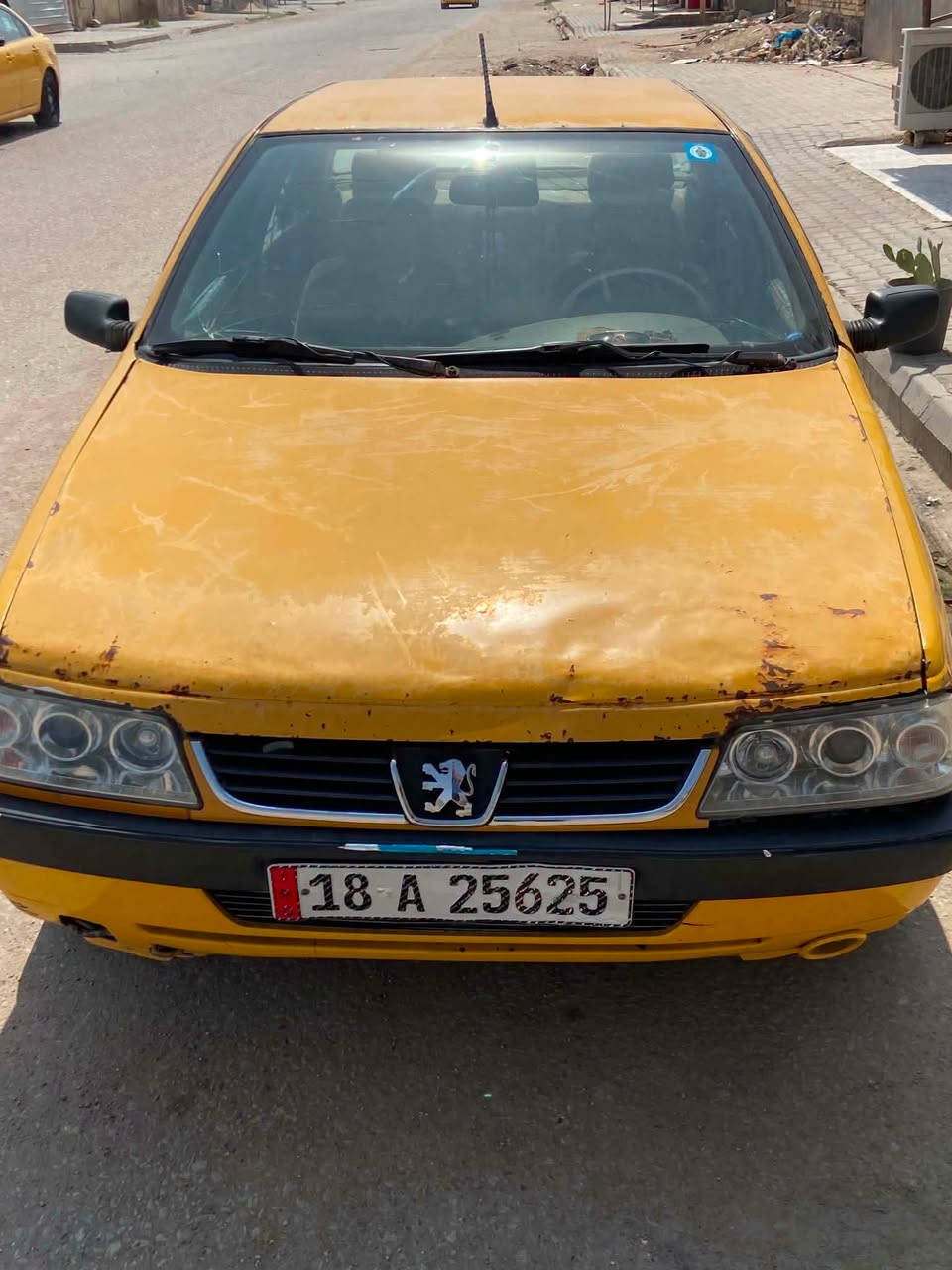 سلام عليكم. بيجو 405،للبيع موديل 2010السياره رقم انكليزي بسمي مصفره هيئه وغرامات مداور مباشر السياره مكينه جديده شادهه قبل سبوعين كير جديد كهربائيّة كلها شغاله تبريدخيرمن الله تدفئه السياره موجوده بكربلاء السعر 25$وبيهه مجال قليل متشتري لاتخابر ولاتعلق لتكسر بحلال العالم للتواصل ***********************
