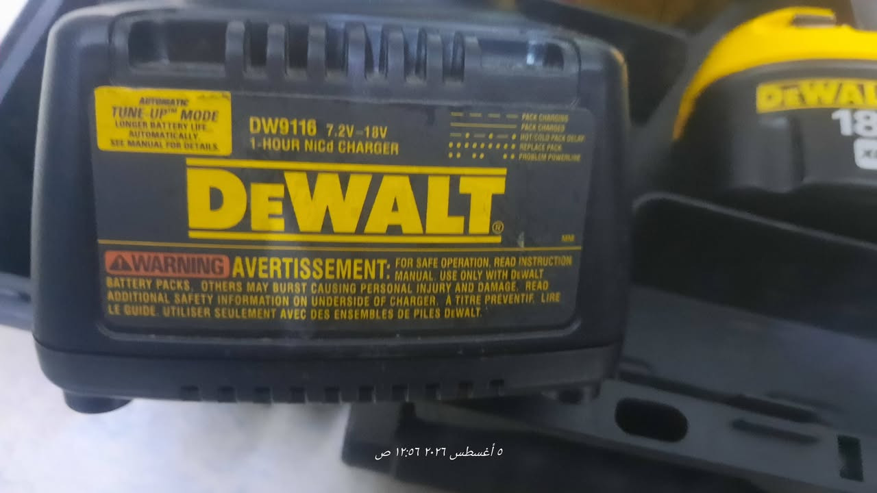 السلام عليكم... دريل شحن ديوالت امريكي الاصلي الشاحنه مالته (110) فولت جديد بس مفحوص بس بطارياته هابطات لان جان بلمخزن 
السعر 115 الف 
*********** واتس اب
