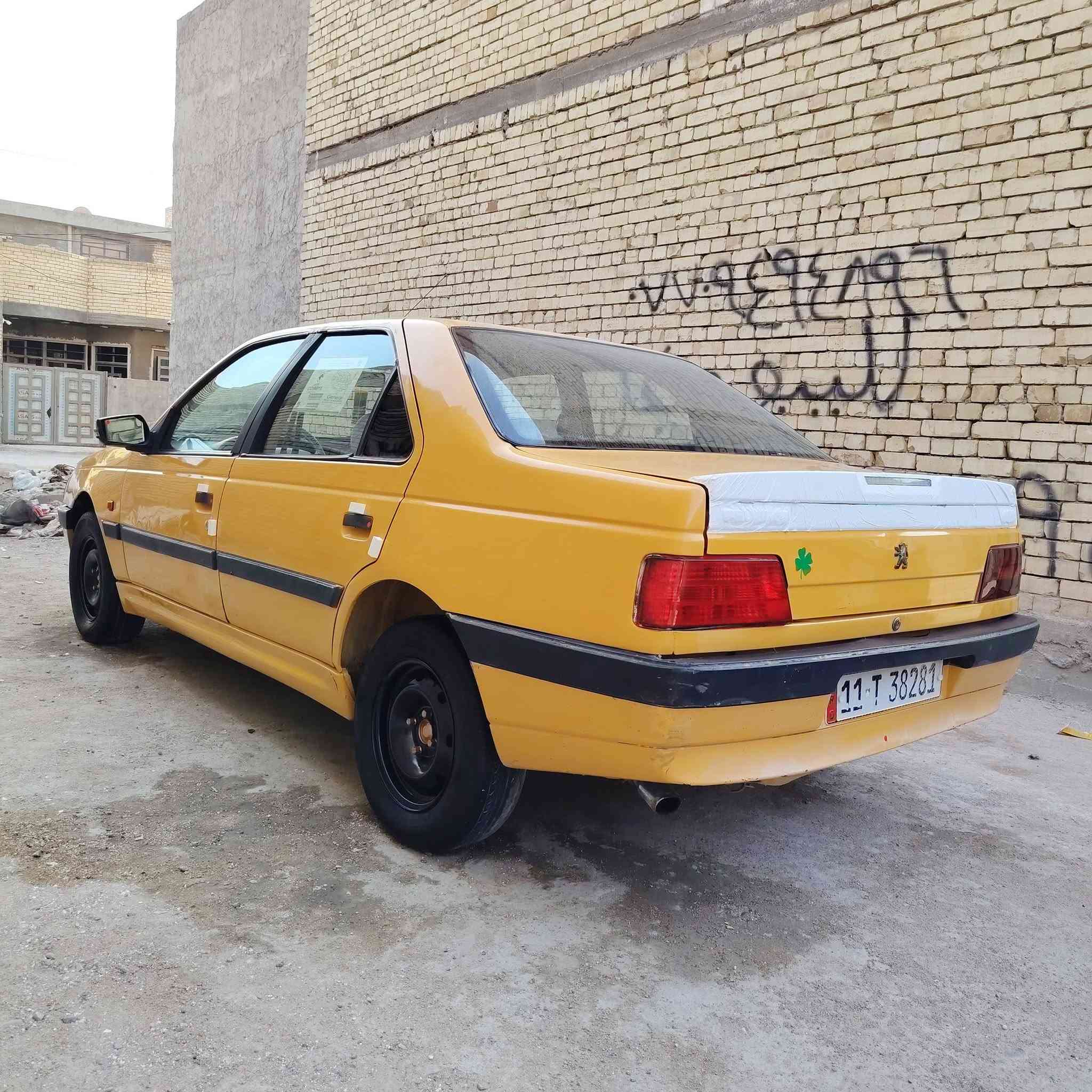 يا الله سلام عليكم شباب بيجو لميس مديل  12 أمصفره هيئة وغرامات سنويه لل28 تحويل مباشر 
سياره جاهزه وجديده ما اشتغله تكسي ابد 
مكفواله من ضربه وتبديل وخياس اصفاحه شرط موس 
وبدون أي جراد او طخات   كهربائيات كله شغاله
اشاير سنتر لوك شغال بيهة منضومه زنون وشادلهة عدسات 
بيه لايت ايخبل بليل ميكانيك جاهز تبريد شغال❄
مكينه ناعمه بيهة تنقيص قليل  كير كلج جدد 
امدوشمه ارضيه وكشنات السياره جاهزه وجديده بل عافيه عل ياخذه عنواني بغداد الجديده الامين السعر30$وبيه مجال

***********
