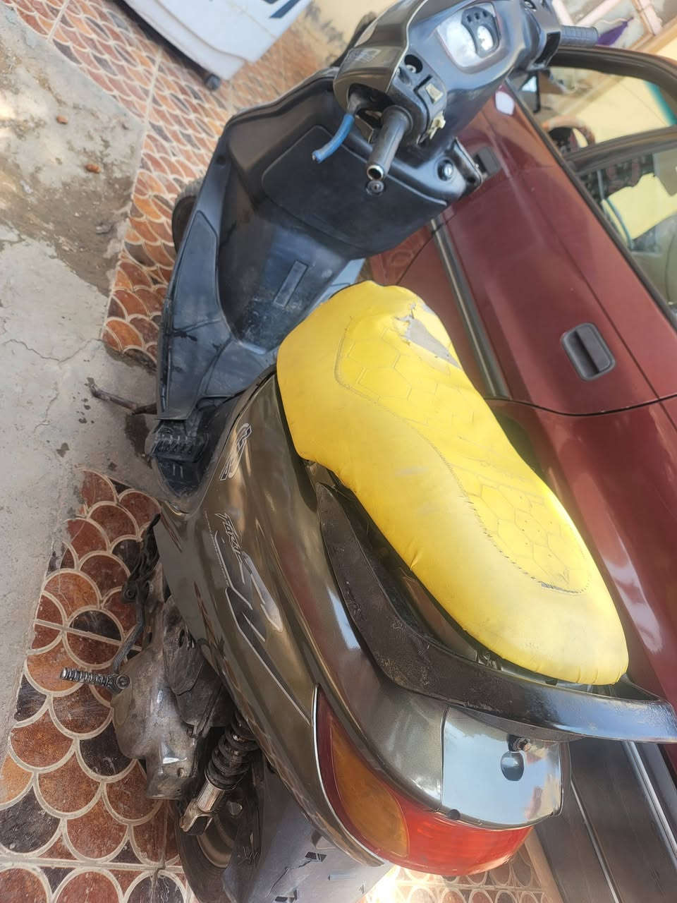 فراشه للبيع كايمه كفرات بيها جراد قليل 

سعر 130 وبيها مجال ابيعك كوم حديد الله شاهد 

يراد الها بس تجفيت فقط مكينه ناعمه كلش 
العنوان بابل أبي غرق ***********
