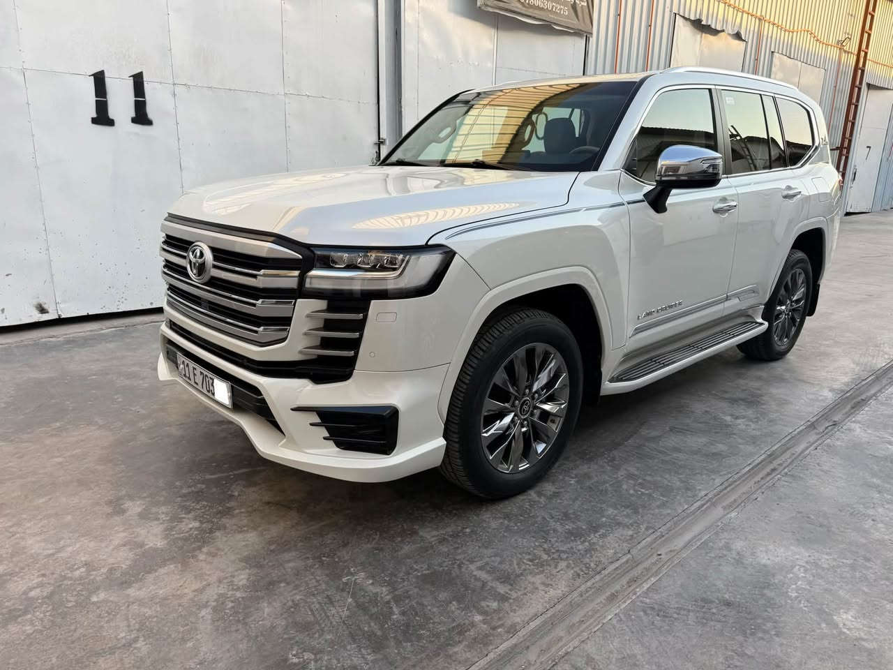 لاندكروز VX • ٢٠٢٢ • ٥٠٠٠٠ كم