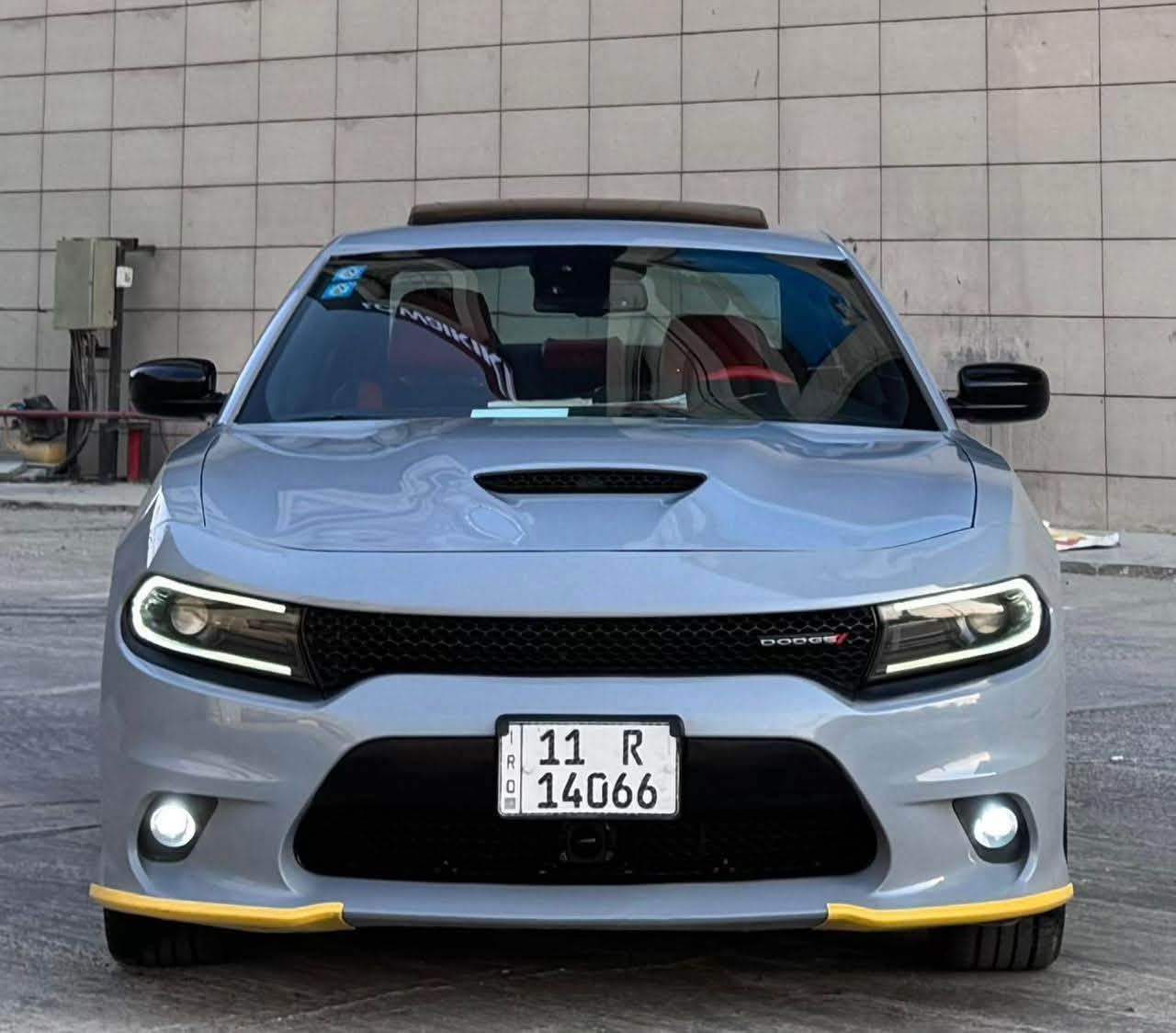 بيع او مراوس ❤️❤️
" للبيع المميزة بموديلها " 
دوج جارجر ارتي بلاص RT MAX SUPER TRACK PACK
المحرك 8 سلندر RT MAX الموديل  2022🔥

اعلى مواصفات بالارتي 

الموديل : 2022

⭕️ السيارة حادثة حلو. وموجود صورة وسونار خشوم جاملغات اماميه قطعتين صبغ وقطعتين دبل كود من امريكا بدون حادث
 
المواصفات :   فوللل 
المكينة 5700 V8 
* لايت LED . متغير
* تشغيل عن بعد .  
نقاط عمياء
رادرات جانبية وامامي 
فتحه سقف 
* شاشة كبيرة قياس 8.4 أنج اوپشنات كاملة

مري تعتيم
كشنات وستيرن تدفئة 
كشنات كهرباء حضن 

كزوز دبات بلاد 

سياره عليه تفريغ مع ولف حماوه  مع برمجه  🔥 

⭕️ السيارة الف دينار متصرف عليها كامله مكملة ومكفوله من كلشي تخم تايرات جديد وياباني شرط  صدر جديد دسكات كلها جدد وكلها وكالة اصلي 

⚔️ السيارة باسمي تحويل ثاني يوم  هزة جديد ورقم دولي
 واني حاضر ⚔️

السعر 218 $$ومااكو بهيج نضافه بموديلها بهيج سعر ❤️❤️
 والله يرزق الجميع 
للاستفسار *********** 
مكاني بغداد العامريه
