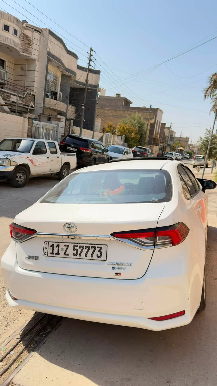 السلام عليكم كورلا 2025 هايبرد
ماشية 40 الف مكفولة عدا بارد بالباب مال الصدر كما موضح بالفديو 
معروفة مواصفات السيارة 
بصمة عدد 2 
فتحة سقف 
رداد امامي + تحديد مسار 
داخل جلد اسود
بغداد حي الاعلام قرب تقاطع درويش 
السعر 155 وبيهة مجال بسيط جداً 
للاتصال *********** غير متواجد على الفيس
