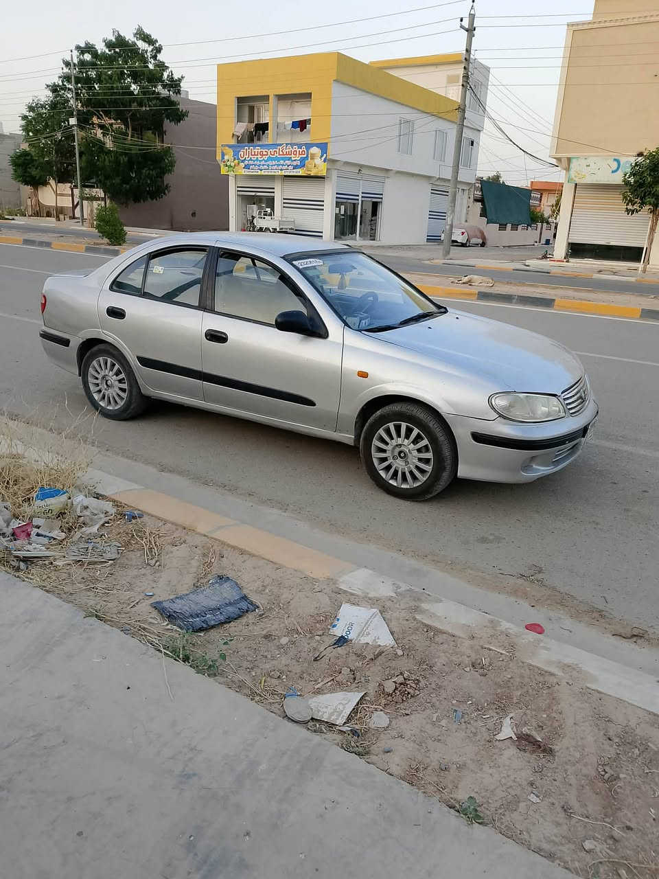 نیسان سەنی مۆدێل 2001
سەنەوی پلاستیك بەشەرتی وەکالەت 
تەبرید بەس غازی تیانیە گێڕ و مەکینەی بەشەرت

نرخی:48وەرەقـە

 ***********
