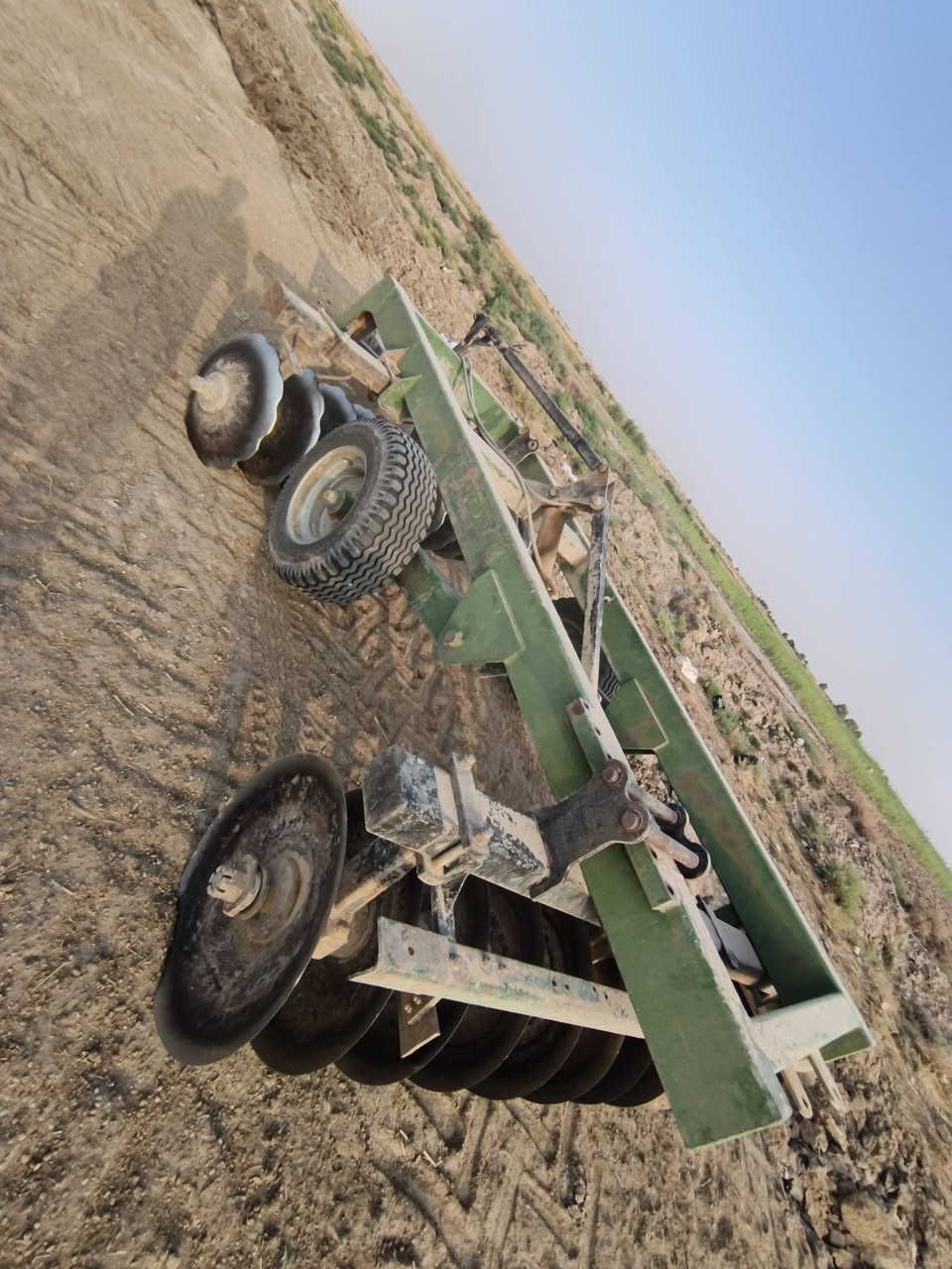 عندي دسك وفدان لبييع دسك حجم 24 ول فدان حجم 14 خماسي شراي ينتصل ***********او ***********0
