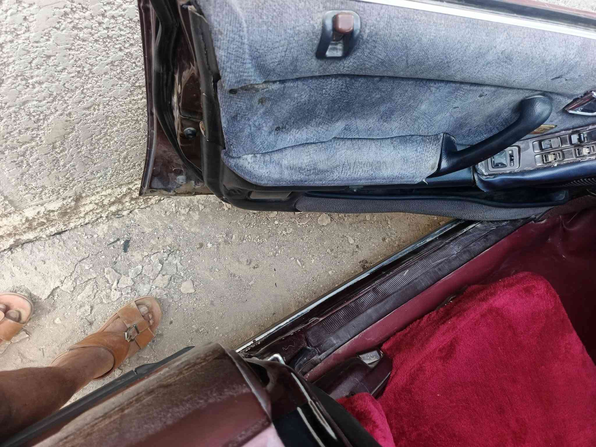سيدان ١٩٩٠ كفاله عامه من لضربه ومن لصبغ
صبغ بلادي شركه كير ومحرك واكسل وكهربائيات وتخم تاير ودوشمه وباتري كلهن شرط
دوشمه وبطاين جدد ارضية حوض جديده 
رقم صلاح الدين دولي بسمي
سنويه جديده 
مكانه السماوه الوركاء 
***********

نص مكتوب في الصور:
- Infinix HOT 10