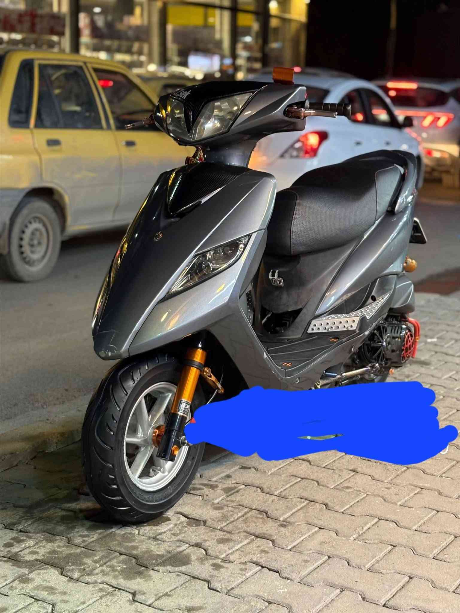 ذن 3 دراجات للبيع مكفول كلشي ما بيهن بس يحتاج تبديل تبلات والجيتار يحتاج بس باتري وكابتر بس ما مفتوحه المكينه كفاله عامه  السعر خاص اي ستفسار  على هذا الرقم  ***********
