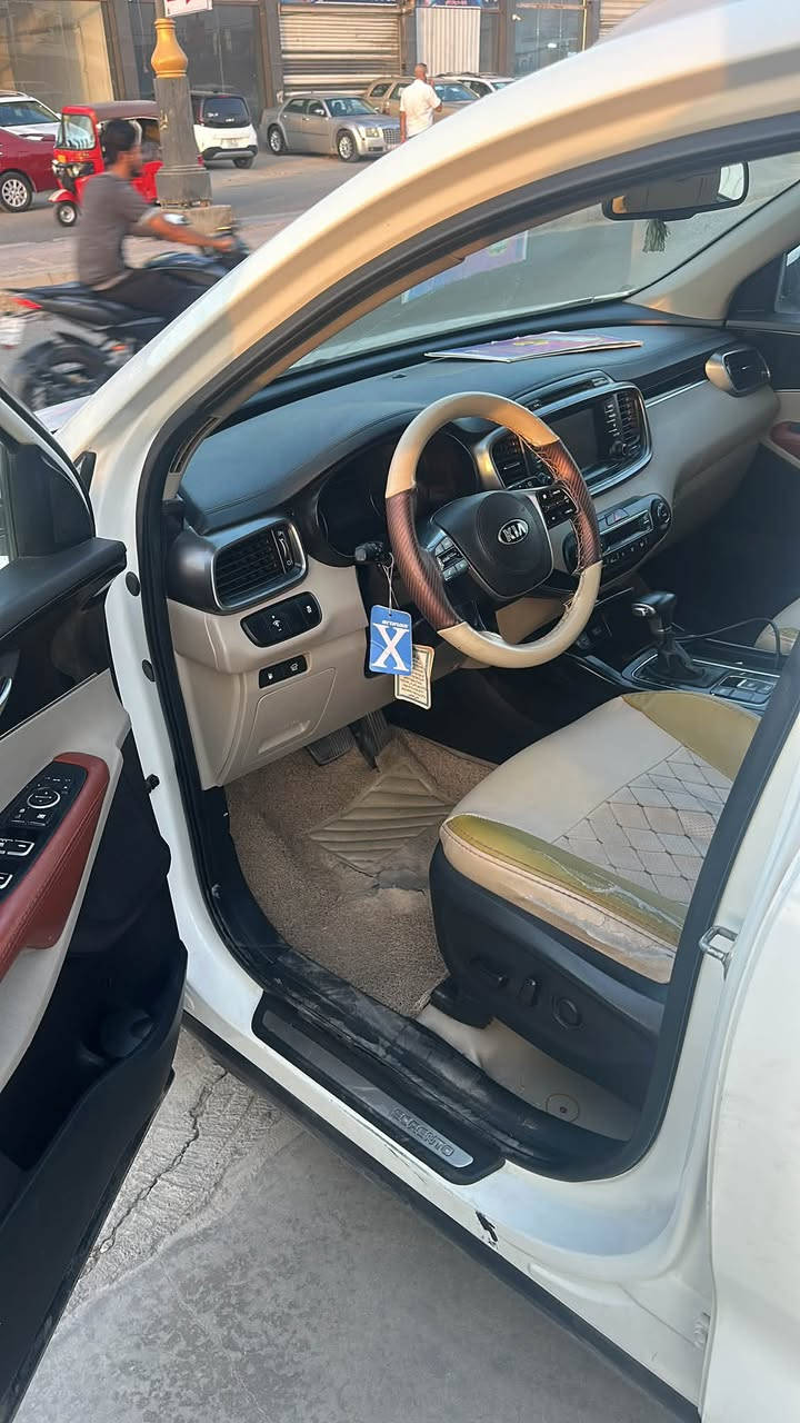 سورنتو 2019 خليجي بيهه باردات قليله السياره ماشيه 138كم السياره معروضه 215 وبيهه مجال  رقم 
***********

