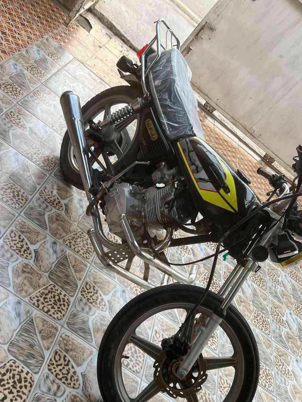 سيفون مديال • 2021 • نظيف