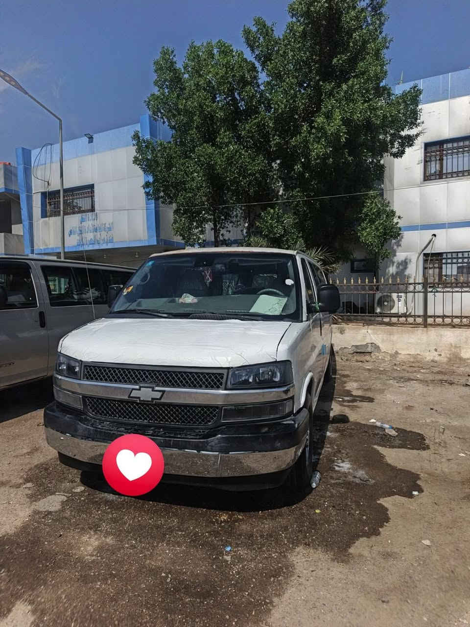 السلام عليكم من رخصت الارمن 
سفانه 2008 كير مكينه بل كارتون مكينه بعدها عل سحك 5300كير 1000الف قاعده ضفيره خير من الله السياره 
تبريد منضومه جديد سياره محوره سبلت  خير من الله حداديه تايرات نعمه من الله بجم جديد  رقم بغداد السنويه 2031 مصفره هيئه و غرامات كامله
فقط البدي رايدله شويه ترتيب 
مكان السياره كربلاء
سياره خطها كربلاء بصره 
سعر 100$ 
***********
***********

