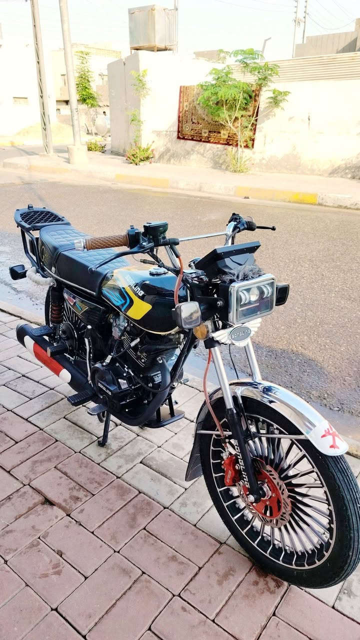 بسم الله مكلف بنشر
دراجه سونك
محرك 200cc
جواكيج وليس ضاغطه وزنجبل
موديل 2026
ماشيه 3000بعدها زيرو
نضافه فولل محرك مكفول
كشر مكفول دراجه مكفوله كفاله عامه
شاشه شغاله اشاير دبل اشاره مكفوله
بصمات ثنين سويجات ثنين 
سعر 1000مليون وبيها مجال كلش بسيط
*********** واتساب وخط
