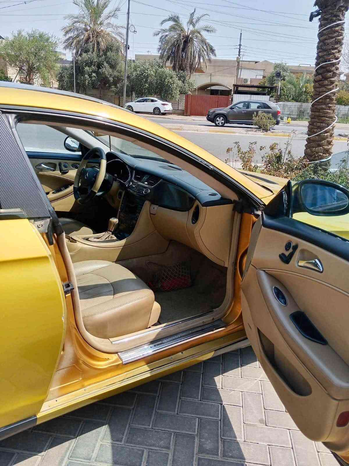سلام عليكم
مارسدس 2006

اربيل دولي

سياره خير من الله 

تخم تاير صدر جدد

تبريد ثلج 

فول واحد عله واحد 

سعر 75 وبيه مجال المكان بغداد العامرية 

***********
