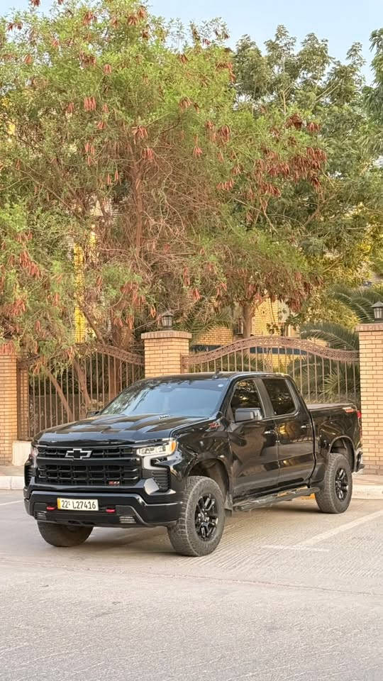 للبيع | شفروليه سلفرادو Z71 🔥
السيارة مصروف عليها ومتعوب عليها 
بنيد ZR2 مال 6200 
السيارة قابلة للتعديل والاضافات الشبابية
موديل 2023 Z71 Trail Boss
محرك 2.7 Turbo 4 اربعة سلندر
دشبول جديد شاشة متصلة كاملة مال تاهو
مري كهرباء 
دبل 4×4
مرفعة 3.5 انج
تايرات جبلي good year
تضليل بالسنوية كامل 80% 
3 بصمات ابواب وتشغيل سيارة بصمة وتشغيل عن بعد
تدفئة بالكشنات وبالستيرن
رادار امامي
وياها بصمتين السيارة ( ريموت ) بلادي 
السيارة ممشى امريكا 🇺🇸 مو العراق 
بعدها جديدة لوك مال جناي
مانع انزلاق
لايتات زنون و led 
السيارة بسمي تحميل مباشر شرط 
كشن كهرباء ٤ وضعيات
صندوق كهرباء
عداد 110,000 كم
السيارة نظيفة ومجهزة، جاهزة للاستخدام ما ناقصها كلشي ولا بيها مصرف ربع دينار

📍 بغداد
🇺🇸 وارد أمريكي، حادث 3 قطع
السيارة نظيفة جدًا ولا ينقصها أي مصرف، جاهزة من كل النواحي ✅

📞 ***********
💰 السعر: للجادين فقط الاتصال او واتساب
