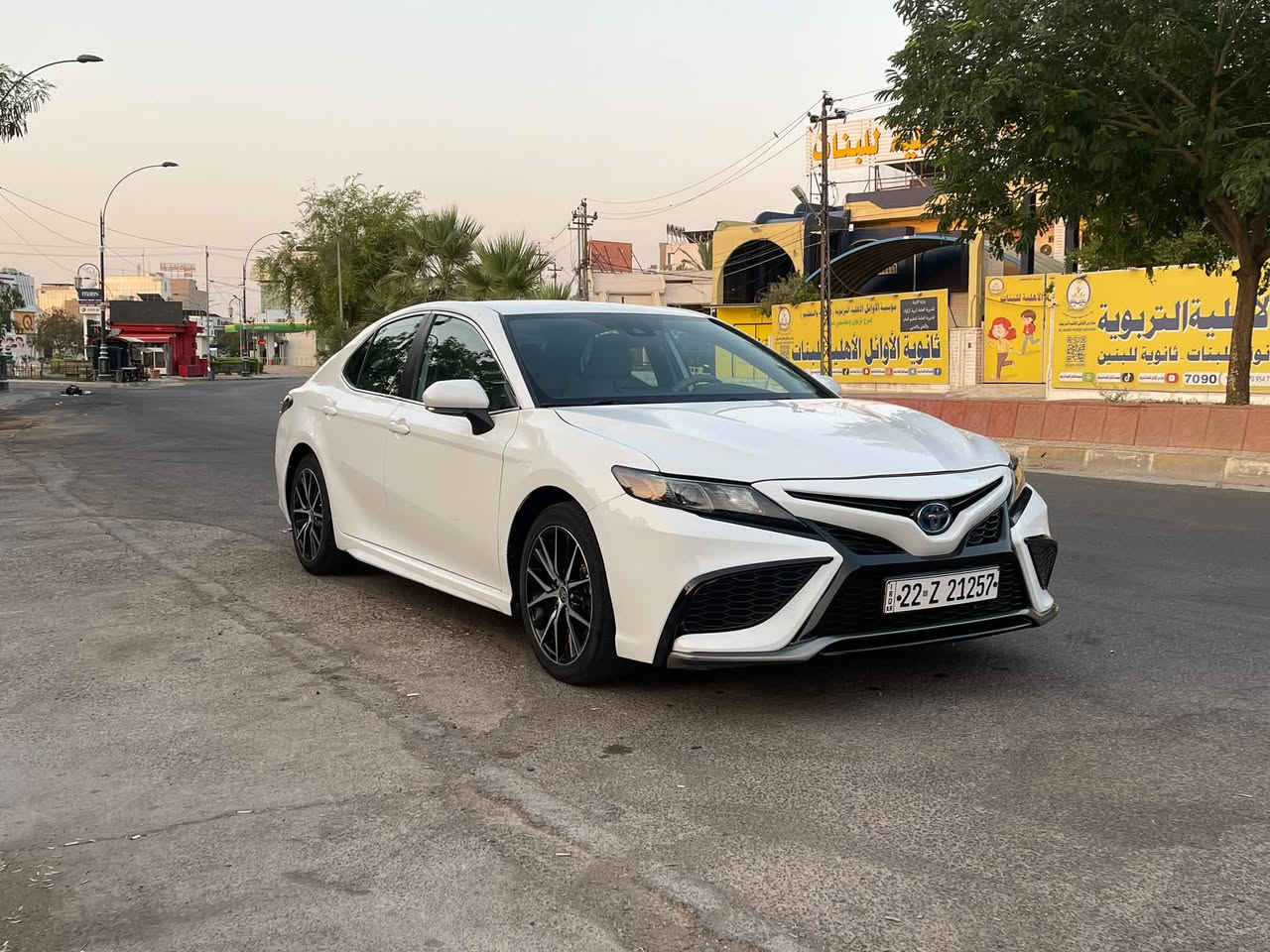 ورقه سونار موجود بل نشر
تويوتا كامري  
لون ابيض
موديل        2024
محرك    2500 
ماشيه 80 الف 
بصمه   دخول  ذكي
تشغيل عن بعد  
هندبريك بصمه
نضام قياده  أيكو سبورت نورمل
كير أوتو  عادي
كشنات جلد  ملكي 
كشنات امامي كهربائي
مانع انزلاق
حساس أطارات
رادار نقط العمياء
رادار الخطوط البيضاء
تحكم ستيرن
بلوتوث + usb + aux
مثبت سرعه
تحديد مسار
توقف ذاتي مانع تصادم

حادث 
باب نفسه صبغ +ربع بونيد  نفسه صبغ +جاملغ سكن صبغ 

سعر 210$

رقم شاصي
4T1G31AK1RU070880
مكان سياره كركوك 
اتصال وا استفسار على رقم 
***********

***********.    واتساب

