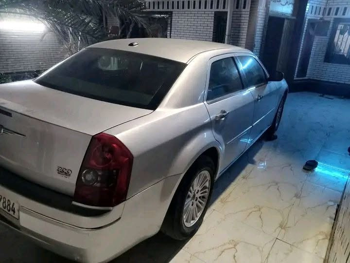 اوبامه موديل ٢٠١٠ رقم بغداد بسمي وارد كندي مكينه ٣٥٠٠ اربع جوكات تخم تاير حدادي جديده سنويه مجدده الغايه ٢٠٣٠ مكينه غير مفتوحه السعر ١١٥ اتصال علا صاحب السياره ***********ا
