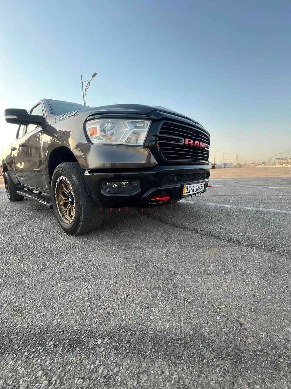 دوج رام بك هورن 2021
للبيع او المراوس

8 سلندر 5700 ✈️✈️
السياره مواصفاته كلش حلوه
بصمه تشغيل
شغيل عن بعد كشن كهرباء
تدفئه كشنات
تدفئه ستيرن
عاكس اضائه بالمرايه الوسطيه
وبيه بعد هواي مواصفات
بيه نضام الفور ويل والجبلي
هوك سحب عربانه
كير ماوس
شاشه كار بلي
وياله مميزه واليعرف بيهن يعرف قيمتهن
حداديه جديده ادامه كامله عليه
 السياره كامله ومابيه اي نقص 
ماشيه ٧٥ الف ميل قابل للزياده 
رقم بغدادالدولي بااسمي تحويل مباشر
هزه جديده وسنويه جديده
صور الحادث موضحه بالمنشور حادثه كلش حلو صبغ جاملغ وبنيد وبيه بارد باب الصدر وسونار موجود بالمنشور
السياره جاهزه وكامله لاخر حبايه
السعر(215) وبيه مجال بسيط
للاستفسار :***********
مكاني ( كربلاء المقدسه)

