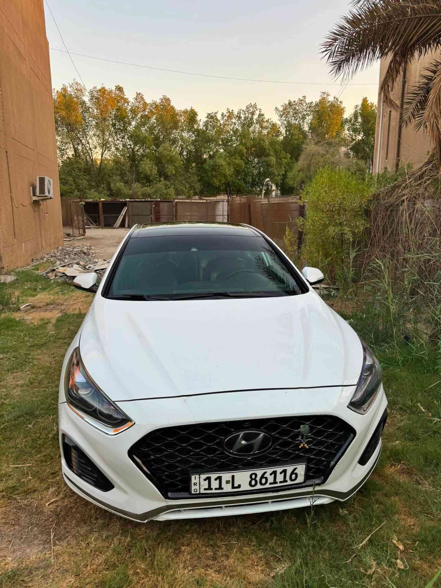 بسم الله ماشاء الله سوناتا 2019 وارد امريكي (صاروخ)🔥sport limited vip 2.0
اقرا التفاصيل قبل كِلشي 
السيارة فول 1/1 ماشية 74 m حقيقي رقم بغداد باسمي تحويل ثاني يوم ، السيارة طابة للعراق سنه 2021 الله شاهد للاستعمال الشخصي فقط ابد مامتعوبة بيها قطعة وحدة مال حادث امريكا فقط واكو تلحيضات بسيطة رواج بلهلال مال جاملغ الايمن يرجع ؏ بارد ومو كلش قوي والجاملغ الايسر رصعه زغيرة ، السيارة عليها ادمة كاملة قبل اسبوع. المواصفات:
⚫️بصمة

⚫️شاحن لاسلكي وايرليس للهاتف
⚫️كراسي كهرباء 3 وضعيات+خزن ميموري وضعيات القيادة
⚫️ مري قلاب عند الرجوع للخلف
⚫️شفتات ستيرن+ درگة حرفD 
⚫️قمارة بنوراما طكتين
⚫️لايتات زنون عالي ناصي بلاد + داينميك (الضوة يتحرك وي الستيرن)
⚫️كشنات تدفئة تبريد+ ستيرن تدفئة 
⚫️الكشنات جلد اسود مختم turbo
⚫️حساسات خلفي + كاميرا خلفية 
⚫️رادار جانبي امامي +تحديد مسار 
⚫️بصمات ابواب 
⚫️سستم صوت انڤنتي المعروف 🔥
⚫️اشاير بلمري 
السيارة كبالكم نضافتها ونصبتها السعر(149) ورقة المكان بغداد الزعفرانية ***********
