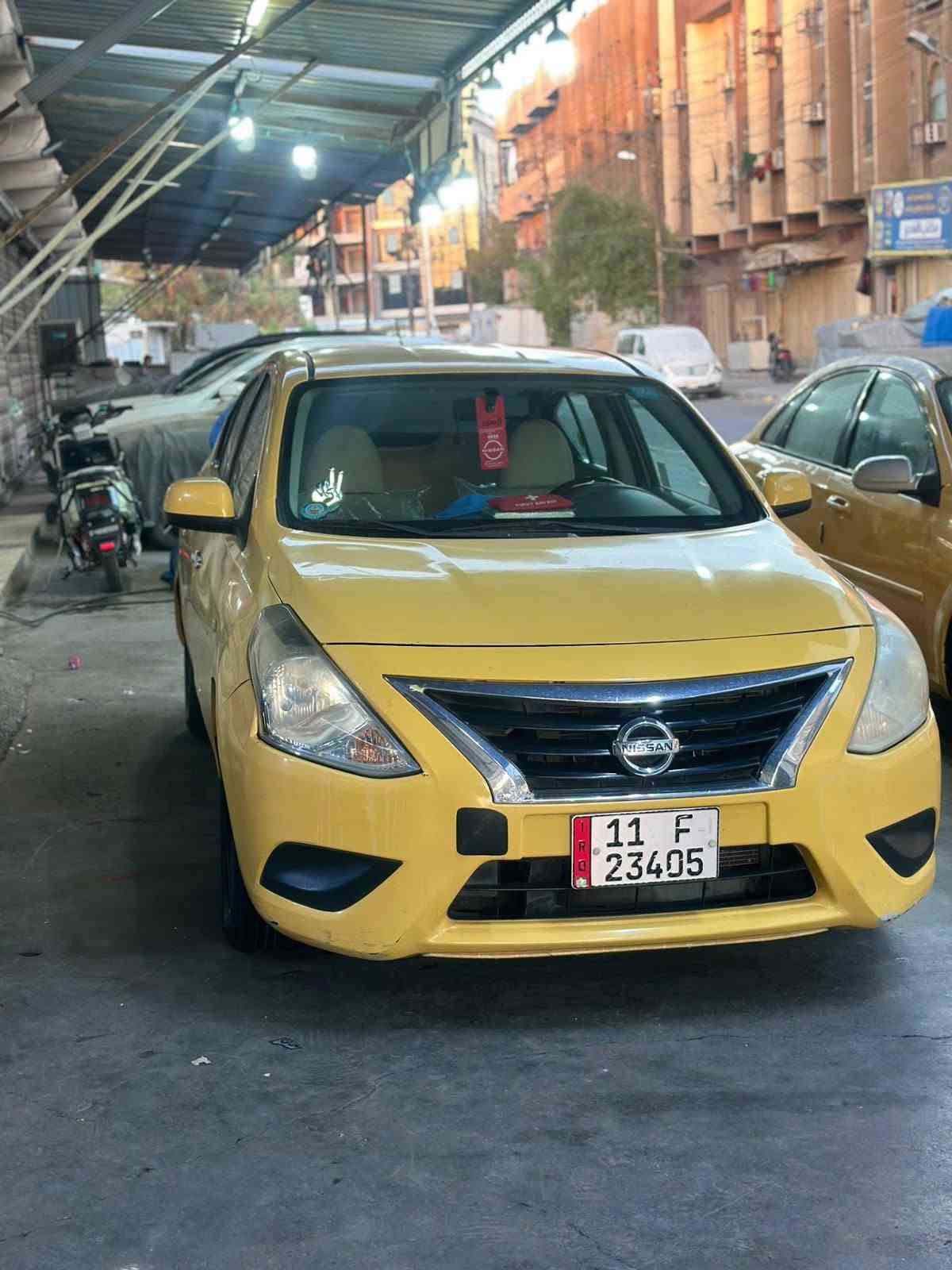 السلام عليكم نيسان سني هندي بليته زركه السيارة مكفوله من الضربه محرك وكير وتبريد وصدر تخم تاير مدوشمه عام السيارة خير من الله بسمي تحويل ثاني يوم مصفره هيئه مكان السيارة بغداد الحسينه ‭***********
موديل ٢٠٢١
