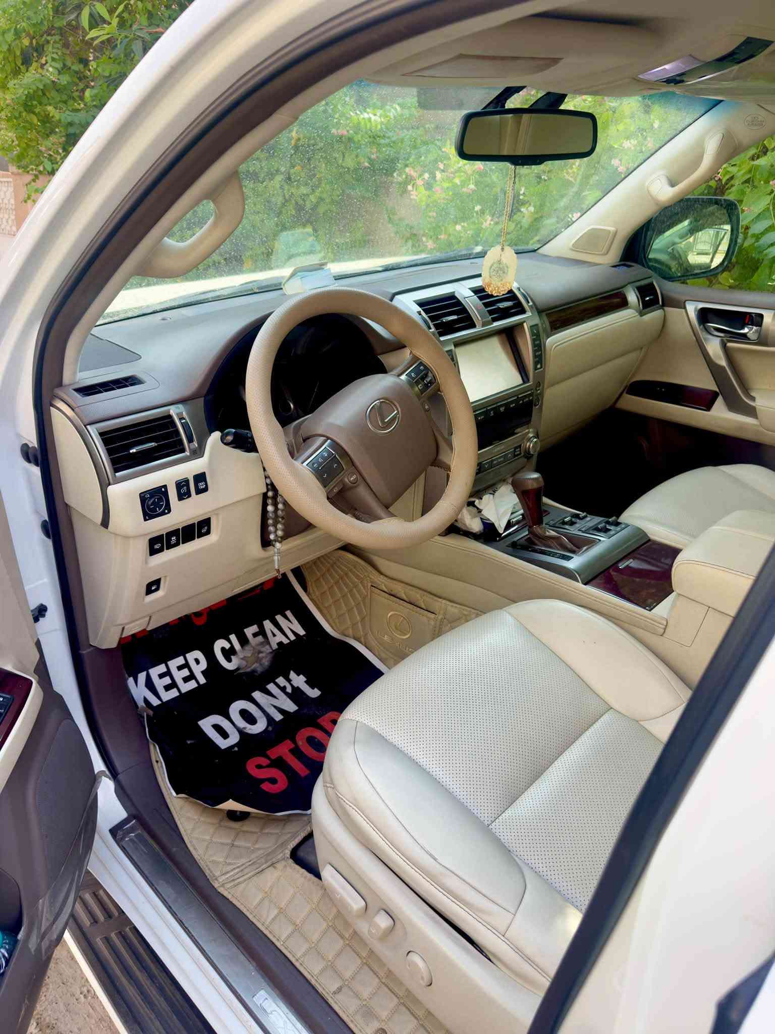 لكزس GX460 • 8 سلندر • 120 الف