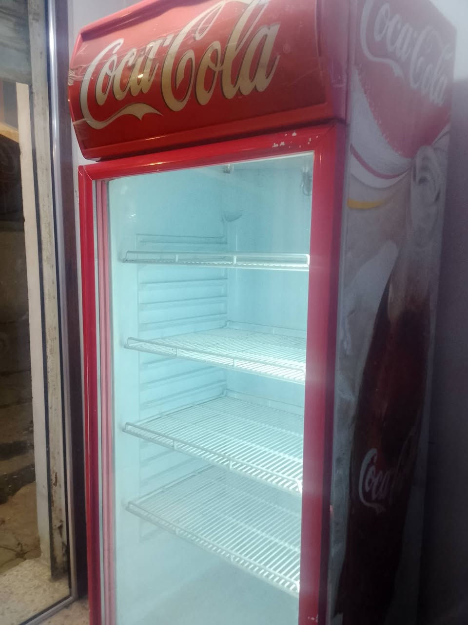عارضه للبيع نظيفه جدا للبيع حجم كبير شغاله شرط السعر 300بيها مجال
جام خانه للبيع نظيفه للبيع السعر 325 بيها مجال 
القياس. 230 والطول 260

مكان موصل الايمن الغزلاني التواصل عل رقم *********** بي واتساب
