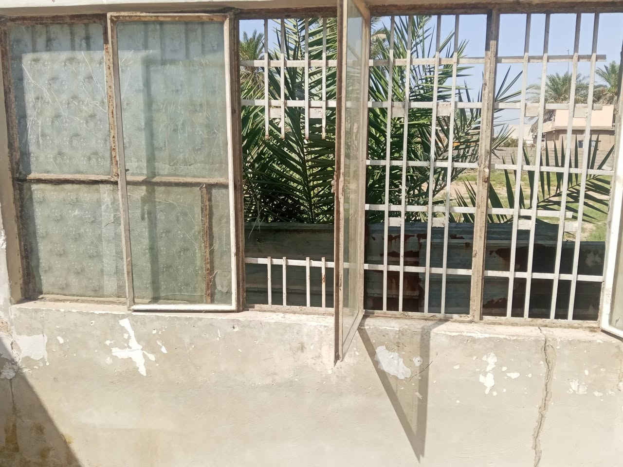 للبيع شبابيك وبوب وشخاط للاستفسار الاتصال بالرقم ‏‪***********‬‏
