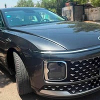 للبيع ازيرا 2025 خليجي وكالة مكفولة داخل الضمان ماشية 28600 كم قابل لل...