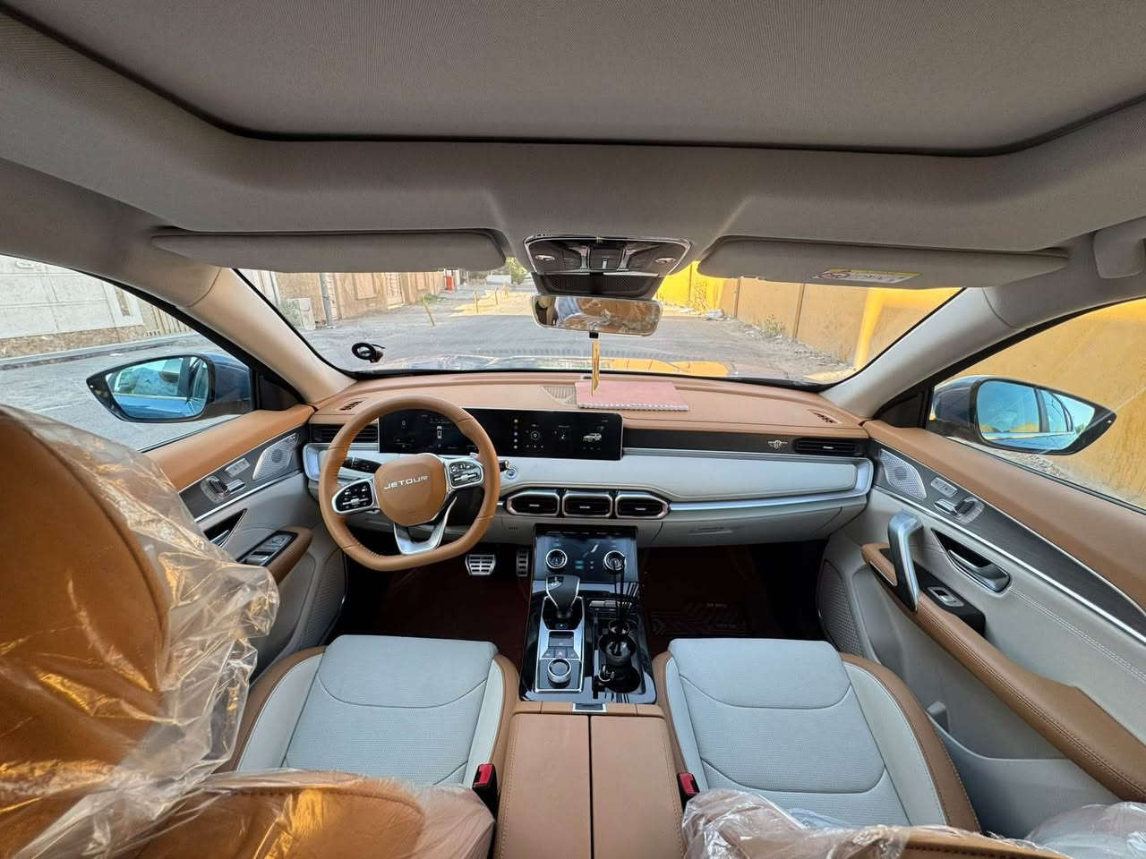 🚘🔥 للبيع Jetour X70 Plus SV

✨ موديل 2026 | ممشى8،000 كم

🔹 محرك 1.6 Turbo | قوة 197 حصان
🔹 عزم 290 نيوتن | قير 7 DCT
🔹 دفع أمامي
🔹 ويل حجم 20 إنش
🔹 بانوراما
🔹 شاشات رقمية + شاشة كبيرة
🔹 مقاعد جلد كهربائية
🔹 Apple CarPlay / Android Auto
🔹 نظام صوت Sony
🔹 كاميرا خلفية + حساسات
🔹 بصمة دخول وتشغيل
🔹 باب صندوق كهربائي
🔹 أنظمة أمان وثبات متعددة
🔹 داخلية جلد بني وأبيض
🔹 لون أزرق مميز 💙

📍 الموقع: بغداد – المنصور
💰 السعر: 30 مليون وقابل للتفاوض
📞 واتساب:*********** بغداد, العراق
