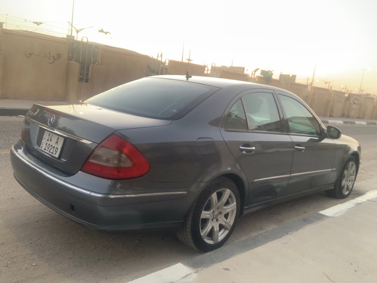 مارسدس E350 محرك جديد 6 سلندر موديل 2008 سيارة جاهزة مصبوغة حزام والدعامية الامامية يرادلها صبغ كهربائيات كاملة تبريد وكلشي السعر 90 وبيها مجال مكاني بالبصرة

***********
