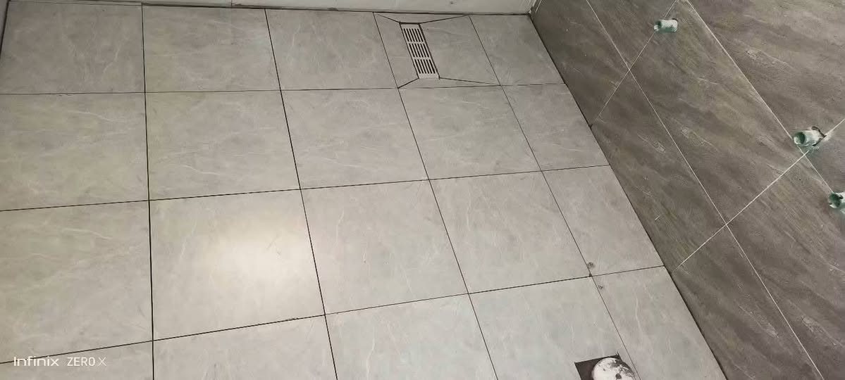 نقد وقسط✅️📍
احد اعمال كوادرنا  في قضاء الحسينيه ترميم وبناء وتعمير 

تشطيب تسليم مفتاح اضافه بناء شغل درجه اوله بل نقد والتقسيط في  الحسينيه واطرافها  الاستفسار ***********
