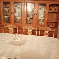 بوفيه عباره عن قطعتين منفصلتين  للبيع ٠٧٧٠٠٧٤٩٨١٦