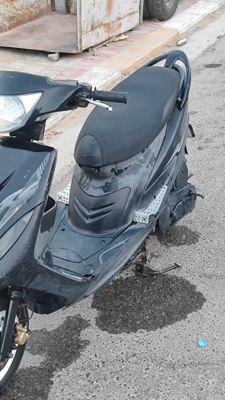 سلام عليكم دراجه للبيع ماكس عدله الدراجه مفتوحه مره وحده كله بلادبه الكفرات ختم واحد ويه المكينه سعر 525وبيه مجال 
مكان كربلاء قرب فلكه الثوره للاستفسار ***********
