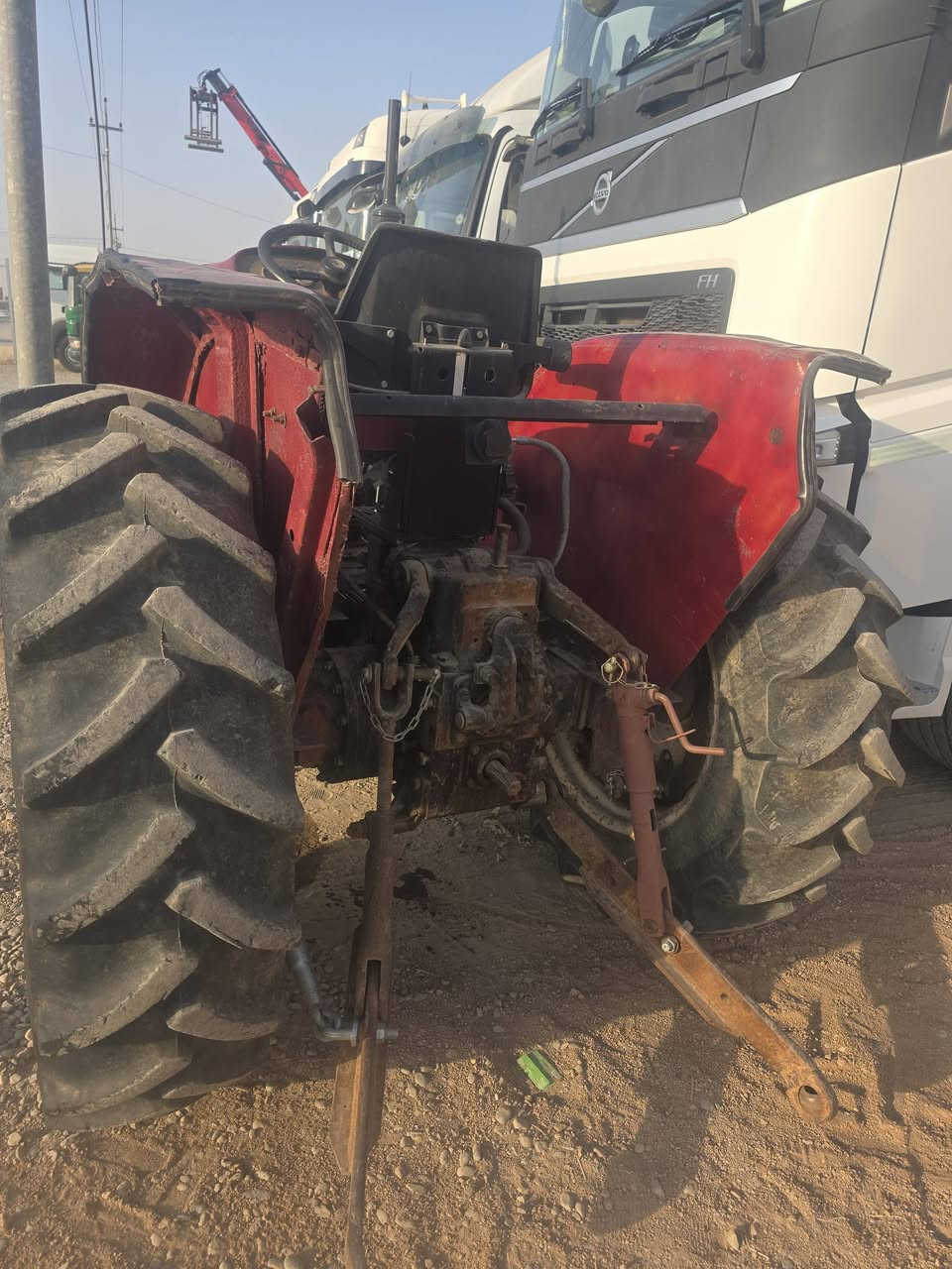 ترکتۆر یۆتۆ سینی 
4 پستن دەبل اکسل حجم 50 
گێر و مەکینە بشرت 
شوێن هەولێر 
سعر 40 وەرقە 
*********** واتسئاب
