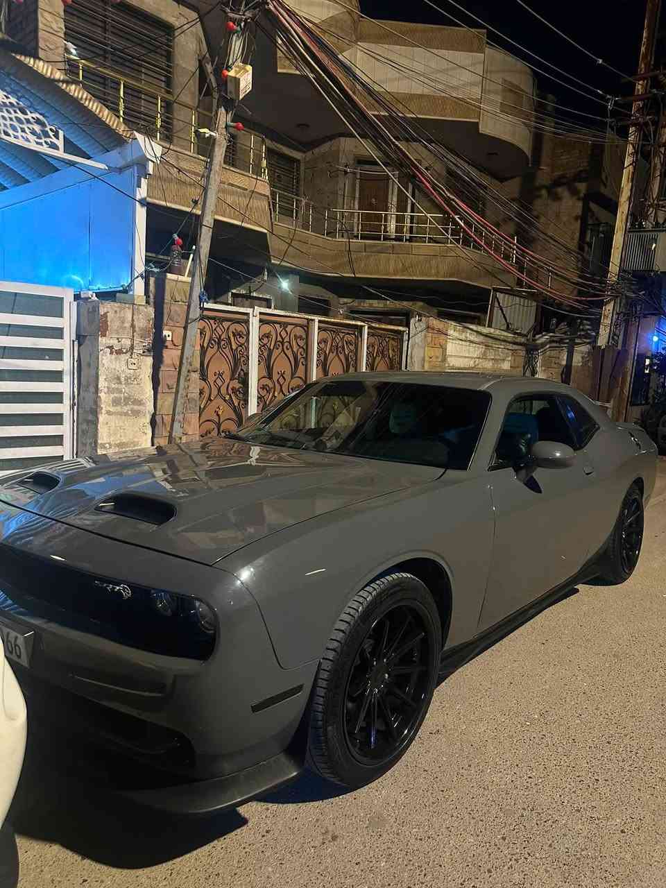 سلام عليكم 
دوج جالنجر 3600🔥
موديل2018GT
فول مواصفات ماعدا الفتحه 
شاشه جبيره كار بلي 
شفتات بل ستيرن 
تدفئته تبريد بل كشن🔥
هيتر ستيرن +كهربائي 
ضيافله مودات SRT💪
اكزوز بوابات فتح وسد عل ريمونت
برمجه طلقات وفصله يعني الطرب فول🎶
تايرات جدد🛞
السياره جاهزه مابيه نقص ونصبته حلوه
بيه 4 قطع أبيع حزام‼️
سعره 125$
رقمي ***********
مكاني بغداد العضميه
