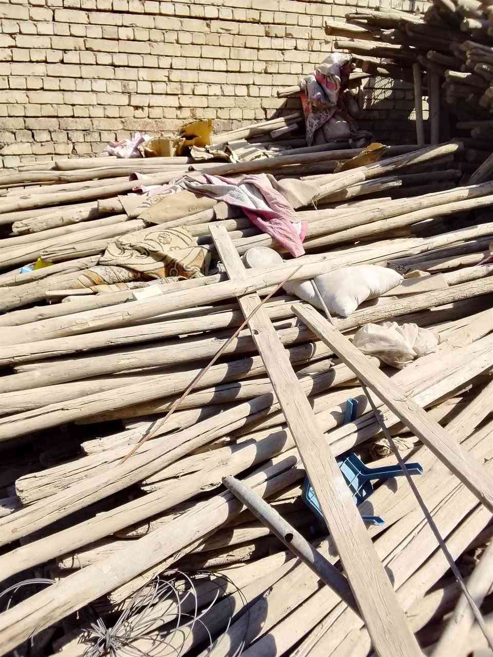 السلام عليكم
يوجد تكم اطوالهن من ٢متر ال٣٧٠ 
العنوان بغداد  شهداء العبيدي اني مكلف بالنشر فقط
للاستفسار الاتصال ع الرقم ***********
