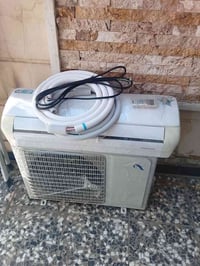 سبلت اواكس واحد طن انفيرتر يسحب 4 أمبير نضافه فول الفول جاهز غاز مقفول...