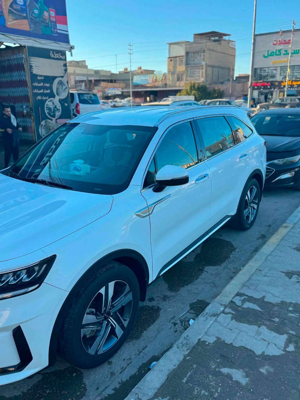 سلام عليكم

سورنتو 2023مكفوله كفاله عامه الشركة الدوليه ماعدا خسفه بسيطه بالجاملغ الأيمن مكينه 6v 
ماشيه93000km

للاستفسار ***********
السعر280$ وبيه مجال
