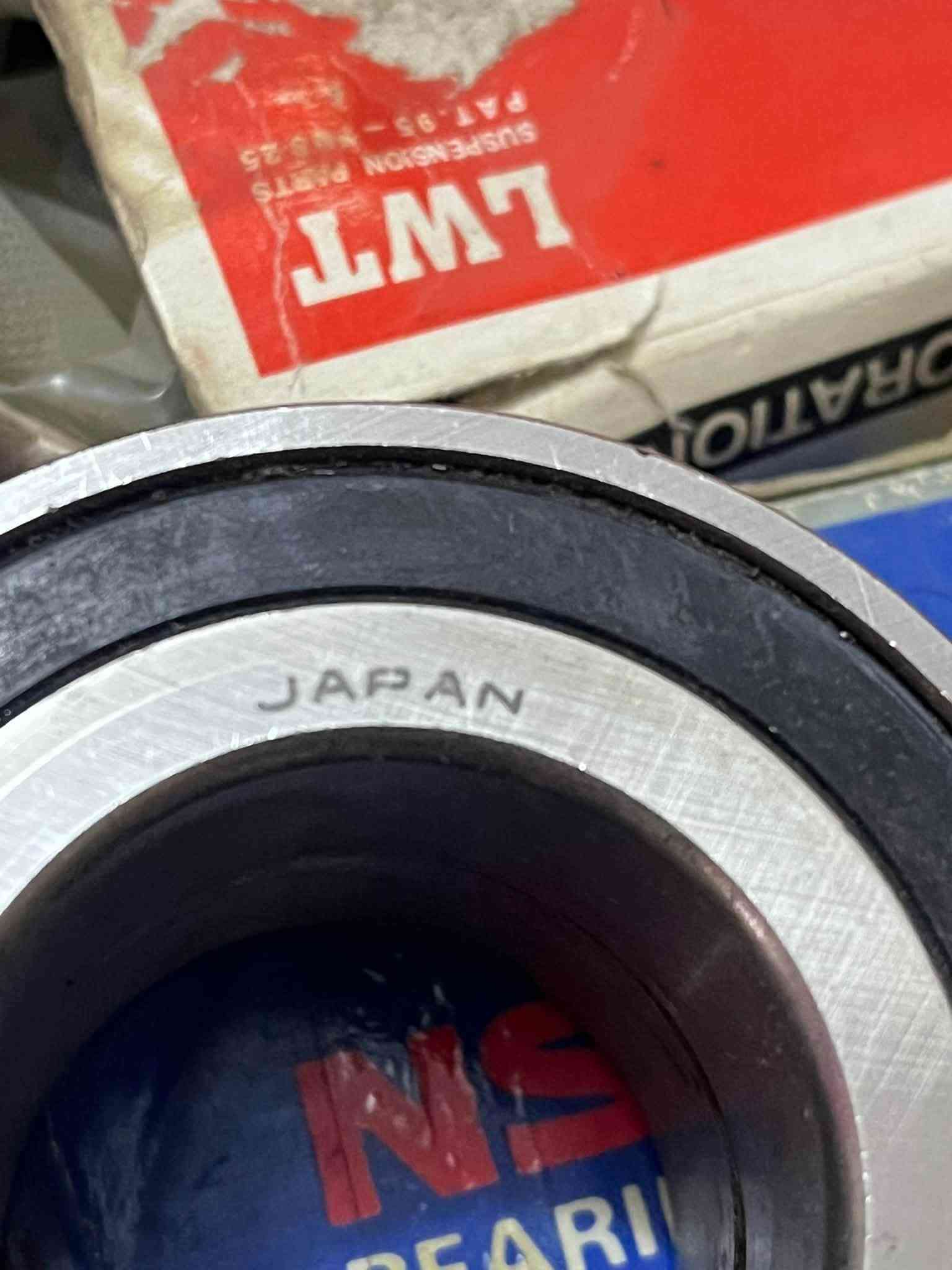 غراض مازدا فاصوليا
مشط استيرن مال حاوية السعر 150
اسطاب اكسل مال حاوية امامي كامل مع الفلنجة ودرام شفت سعر 30
زوج اسطاب اكسل خلفي مال حاوية سعر 40 
زوج بوربرن امامي اصلي ياباني سعر 30 
شمعات امامي خلفي سعر 20
بوش طبلة مال طبيلتين سعر 20
ديلكو S5 مرات ينطي نار ومرات يكطع نار سعر 30
دعامية خلفية سعر 15
هاتف ***********
بغداد
