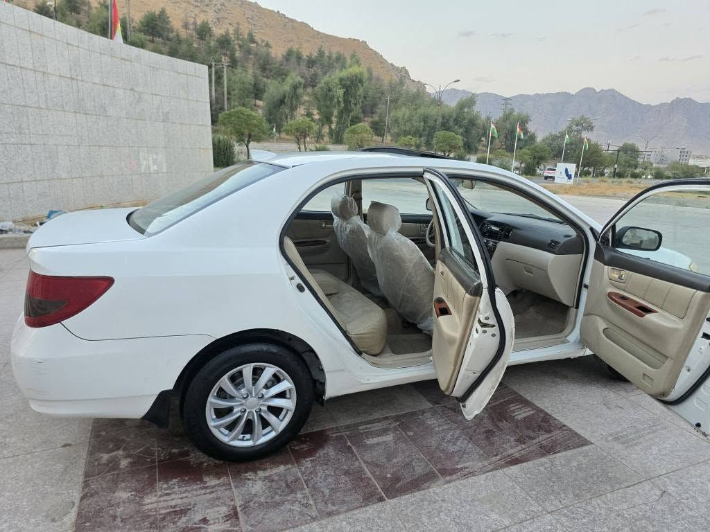 شۆک شۆک شۆک
هەرزانترین نرخ خوار هەموو بازار ماڵی دۆستەو ماڵی فەقیرە دەگەڵە خوار بازار
بیوایدی مۆدیل 2009 گێر حادی بیلاد مەکینە لەنسەری مەرخوب تەبریت لەسەرسوچ بەمانای کەلیمەبیمەسرووفوو مەزبووتو بەهەڵمەتە بەنزین هەر ناخوات 
رەقەم سلیمانی بەشەڕتی تاحویل خرامەو بەناو کردن سەنەی لە 2020 بەسەر چوە
وەکالا بەناو خۆمانە ریک بیکە بەناو خۆتەوە بەشەرت گێروو مەکینەو کامل کارابای تندوو تۆڵی بەشەرت 
داحموو لیدراوی نیە تەنیا سیپارچەی سبووخە بیناو گرتن من بەچوار پارچە ئەت دەمی ئیرباکیش بەشەرت 
پیشوو پشتو سەخفۆ شانی کەپسە 
ناو دەری نمونەیە زۆر جوانە 
ناو زەردە جڵدە سڵایتە ئەیبیئیسە تەبریت لەسەر سویچە ویل کەپە زۆر کەم مەسروفە 
شوین قە ڵادزە
قفڵ قفڵی $35
وەرەقەم نیوک خرامەی تیایە بیگیرەوە
 قفڵ قفڵی دەکاتە $33ونیو
***********
***********
*********** رانية, السليمانية
