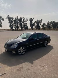 شاهينه • ٢٠٠٥ • جلد اسود